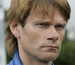 Grönholm lägger hjälmen på hyllan