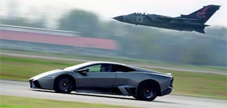 Lambo Reventón körde ifrån Tornadon