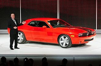 Dodge Challenger prissatt