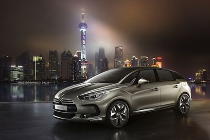Nya Citroën DS5: Crossover med hybriddrift