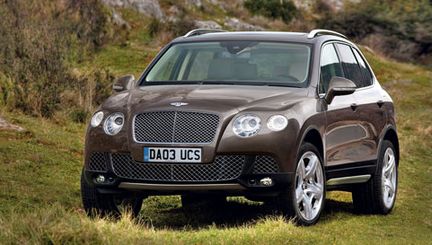 Nya Porsche Pajun siktar på BMW 5