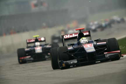 GP2: Marcus oturshelg fortsatte även söndag