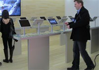 Genèvesalongen - i väntan på den nya Saab-fågeln