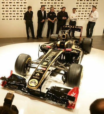 F1: Lotus Renault siktar "Black to the future"
