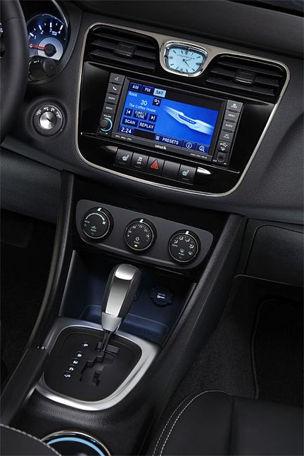 Chrysler 200 Convertible - nu officiell