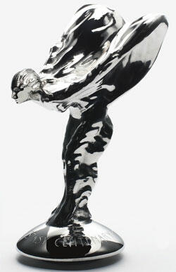 Lyxigaste kvinnan i bilvärlden fyller 100 år