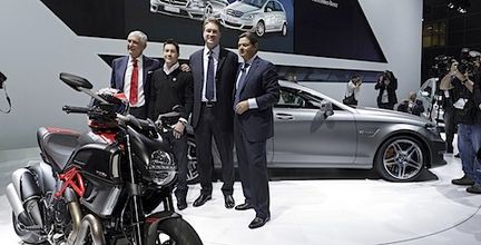 Mercedes AMG på väg att köpa Ducati?