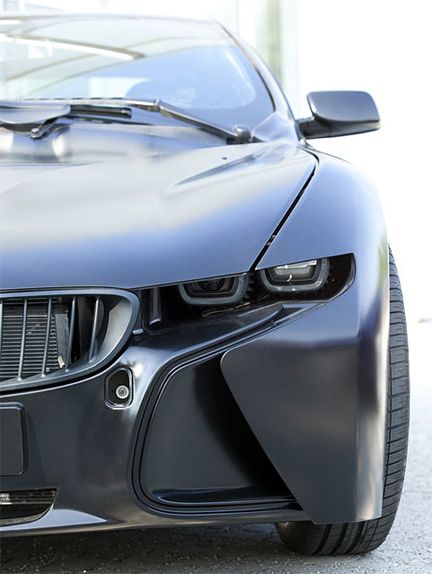 BMW:s snåla superbil har fått grönt ljus