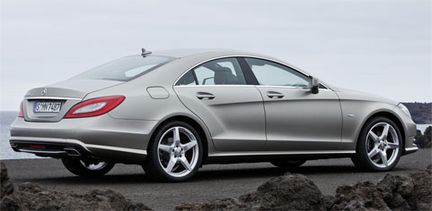 Mercedes CLS 500: Lyxcoupe för dinkis