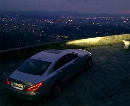 Mercedes CLS 500: Lyxcoupe för dinkis