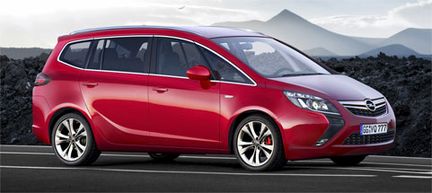 Opel Zafira: Större och billigare