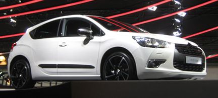 Citroën: Krokodil med uppblåsbart tak