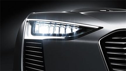 Audi e-tron Spyder kombinerar el och diesel