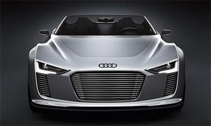 Audi e-tron Spyder kombinerar el och diesel