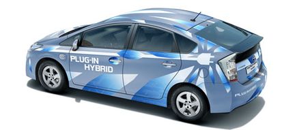 Toyota Prius Plug-In blir kall - och varm