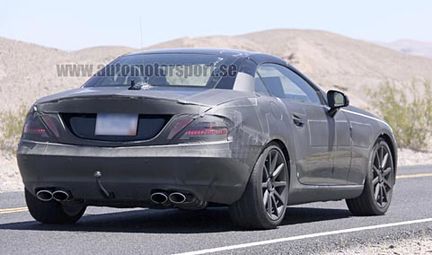 Mercedes SLK AMG avslöjad i öknen