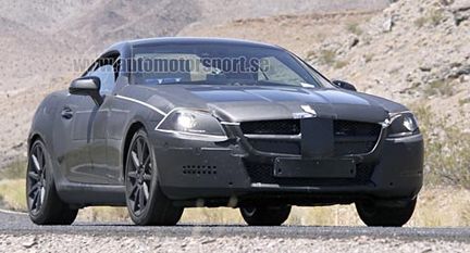 Mercedes SLK AMG avslöjad i öknen