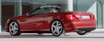 Mercedes SLK AMG avslöjad i öknen