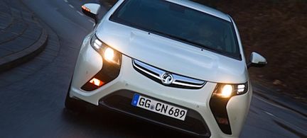 "Snabbladdning kan döda elbilsbatterier"
