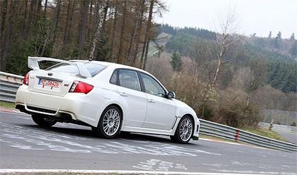 Subaru WRX STI klockad för 7.55 på Ringen