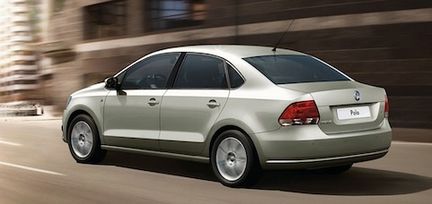 VW Polo hamnar i rysk sträckbänk
