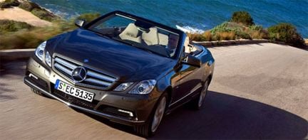 Mercedes E-klass Cabrio med vindkeps