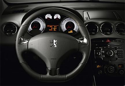 Peugeot 308 GTi - praktiskt busfrö
