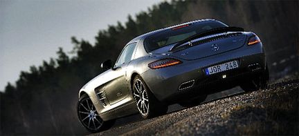 Mercedes SLS AMG: Måsvingen i full frihet