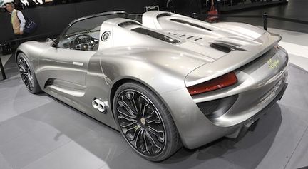 Porsche har 900 order på 918 Spyder