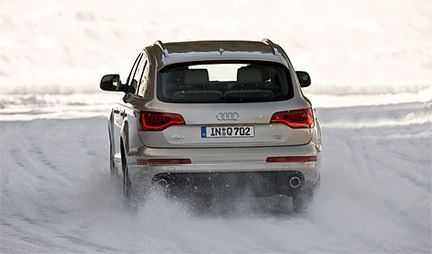 Audi Q7 får nya motorer och ny automat