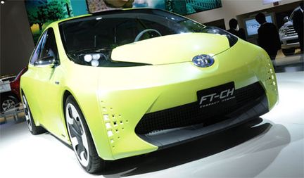 Toyota presenterar Mini-Prius