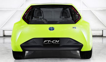 Toyota presenterar Mini-Prius