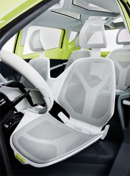 Toyota presenterar Mini-Prius
