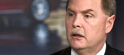 Saab får 30 dagar - Fritz Henderson avgår