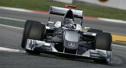 F1: Mercedes köper Brawn GP