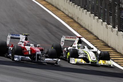 F1: Button klar världsmästare