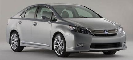 Lexus satsar på en hybriddriven 1-serieutmanare