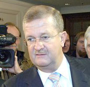 Porsches chef Wiedeking avgår