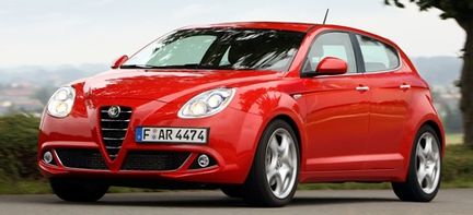 Alfa Milano avslöjad i fabriken - på Facebook!