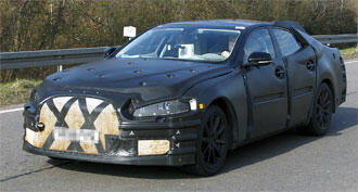 Jaguar XJ klar i sommar