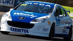 Micke Ohlsson kör Peugeot i STCC