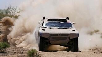 Dakar: Sainz ångar på i ledning