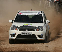 17-årig talang kör Rally Wales GB