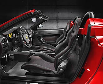 BILDFROSSA: Ferrari Scuderia Spider 16M!