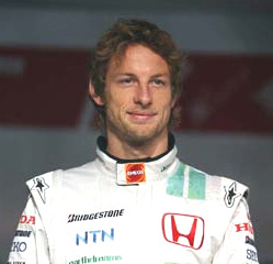 Stallchefen vill behålla Button