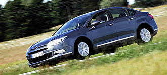 TEST: Citroën C5 mot Honda Accord - vem vinner?