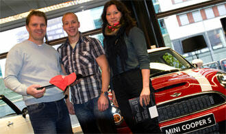 Polis vann Cooper JC Works!