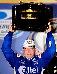 Ryan Newman tog hem segern i Nascar-premiären