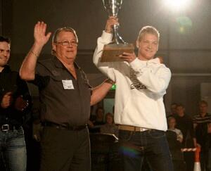 Speedwayföraren Fredrik Lindgren fick Varg-Olle-stipendiet 2008