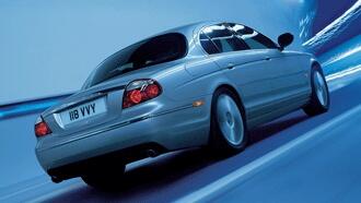 Sista ansiktslyftet för Jaguar S-Type